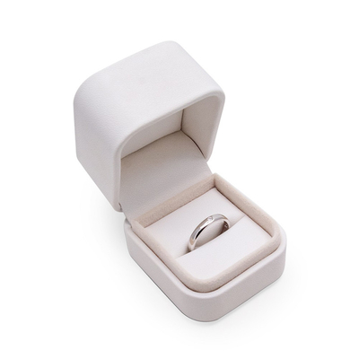 kaufen Samt-magnetisches Schmuckkästchen-lederne Hochzeit Ring Box Silver Stamping CMYK 4C online manufacture