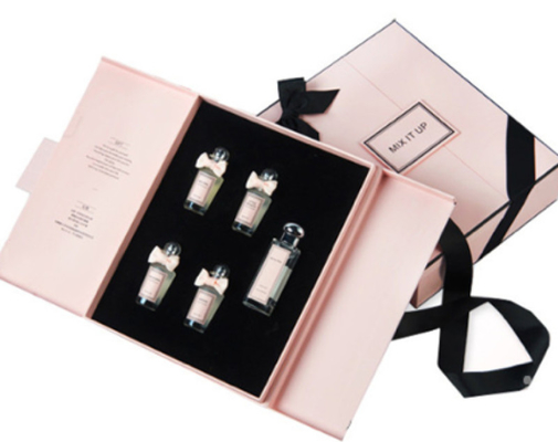 Rolle ätherischen Öls C1S C2S, die faltbare Geschenkboxen mit Band Eva Foam verpackt