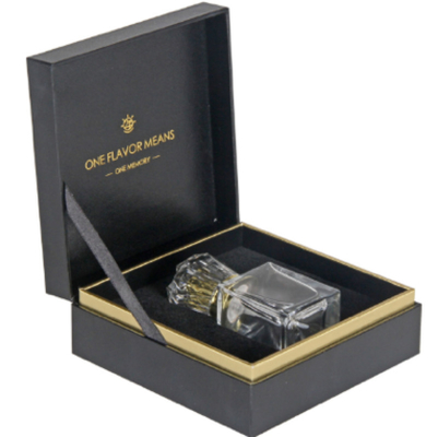 Flexo, das magnetisches Flip Perfume Packaging Box Velvet-Scharen druckt