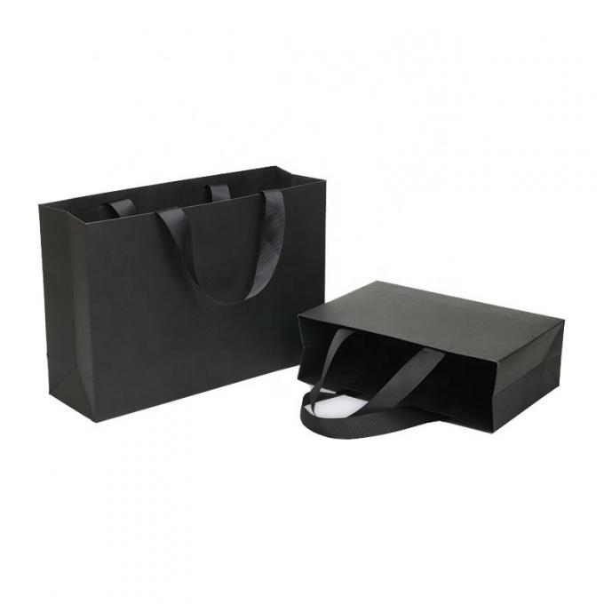 B9 W9 runzelte schwarzes Drucksache-Fördermaschinen-Taschen ODM-LUXUSLOGO 1